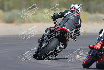 media/Sep-25-2023-Moto Forza (Mon) [[81ffa65e0a]]/B-C Group/Session 4 (Turn 2 Backside)/